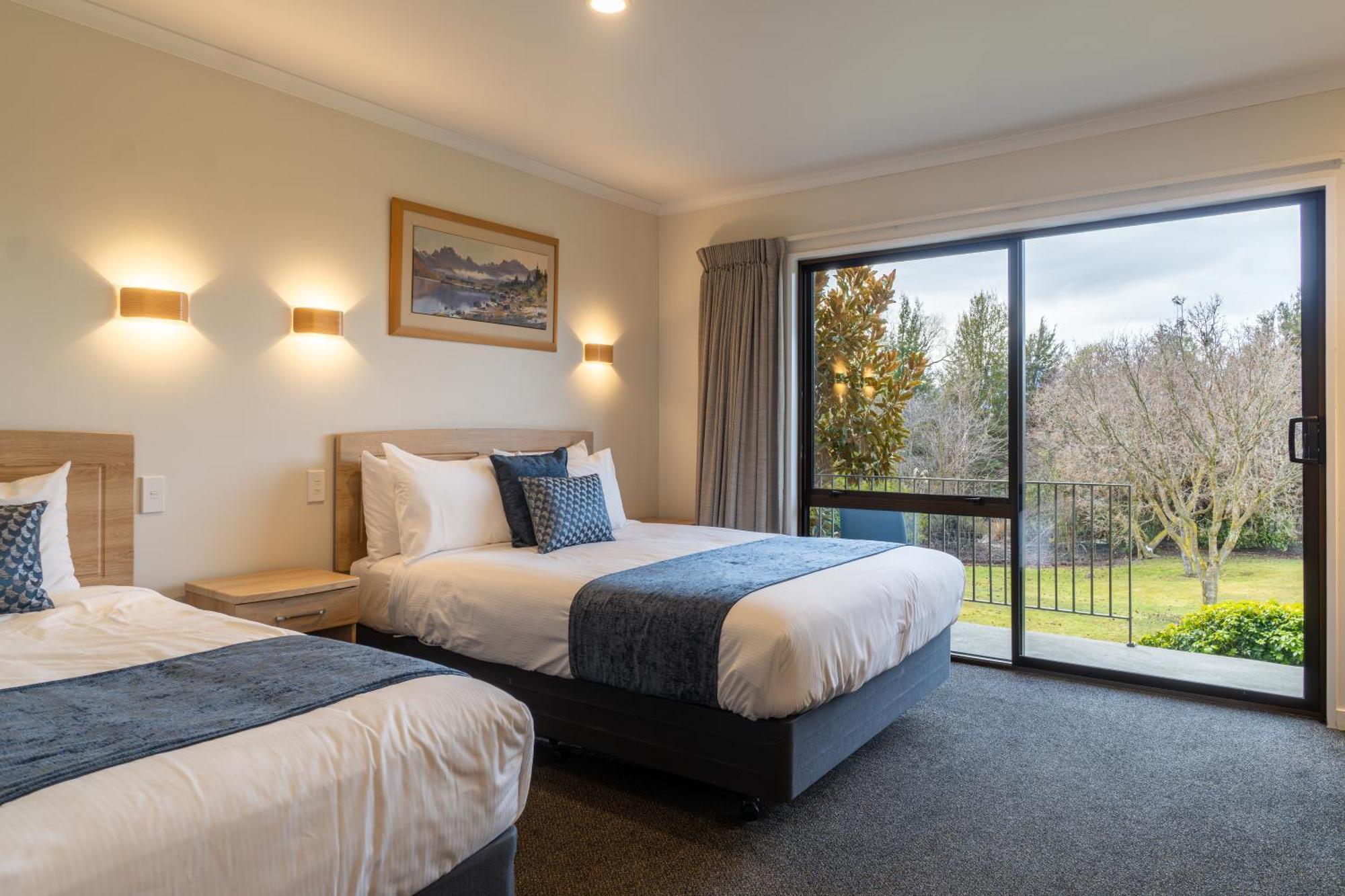 Wanaka Top 10 Holiday Park Exterior photo