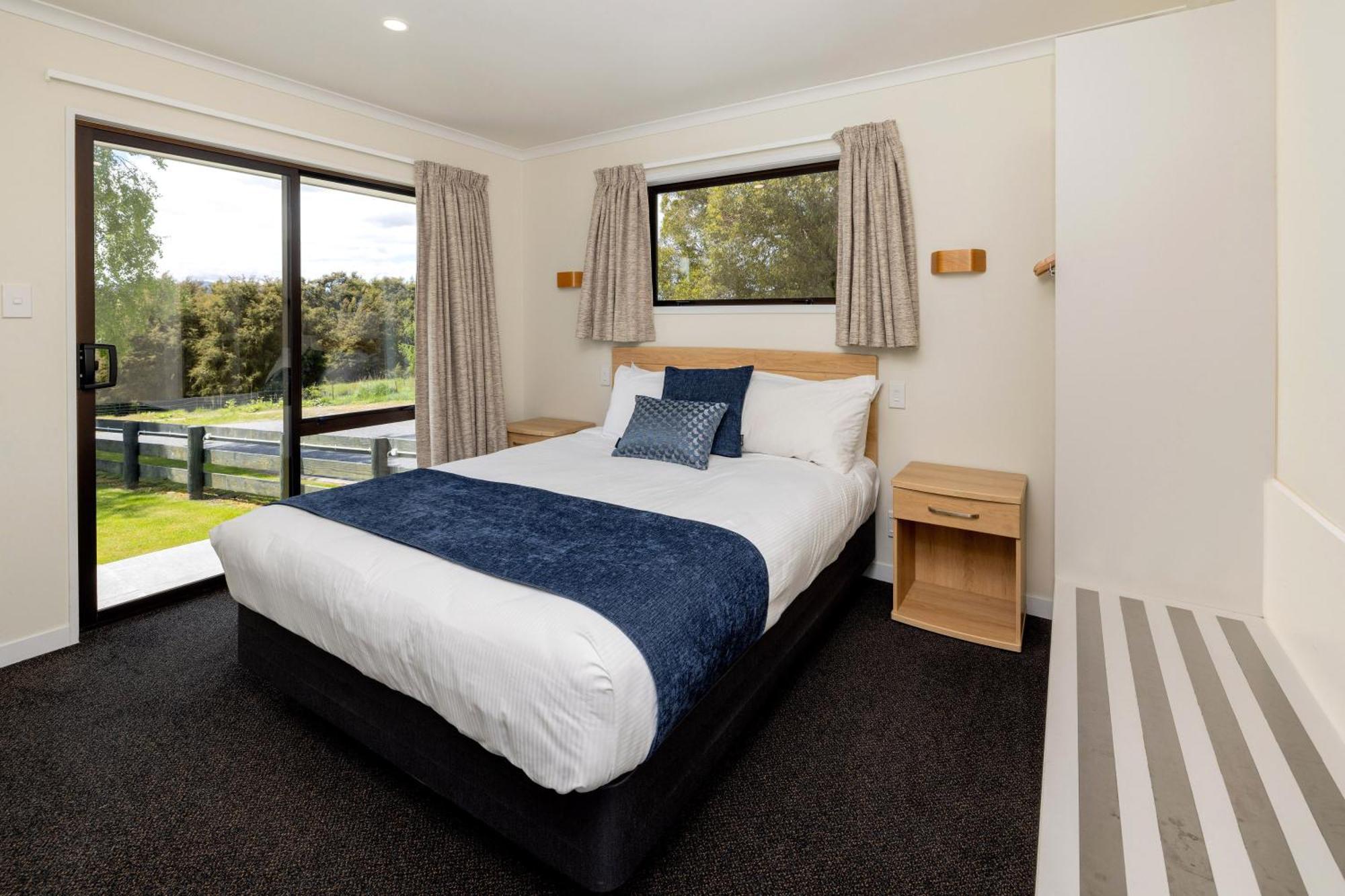 Wanaka Top 10 Holiday Park Exterior photo