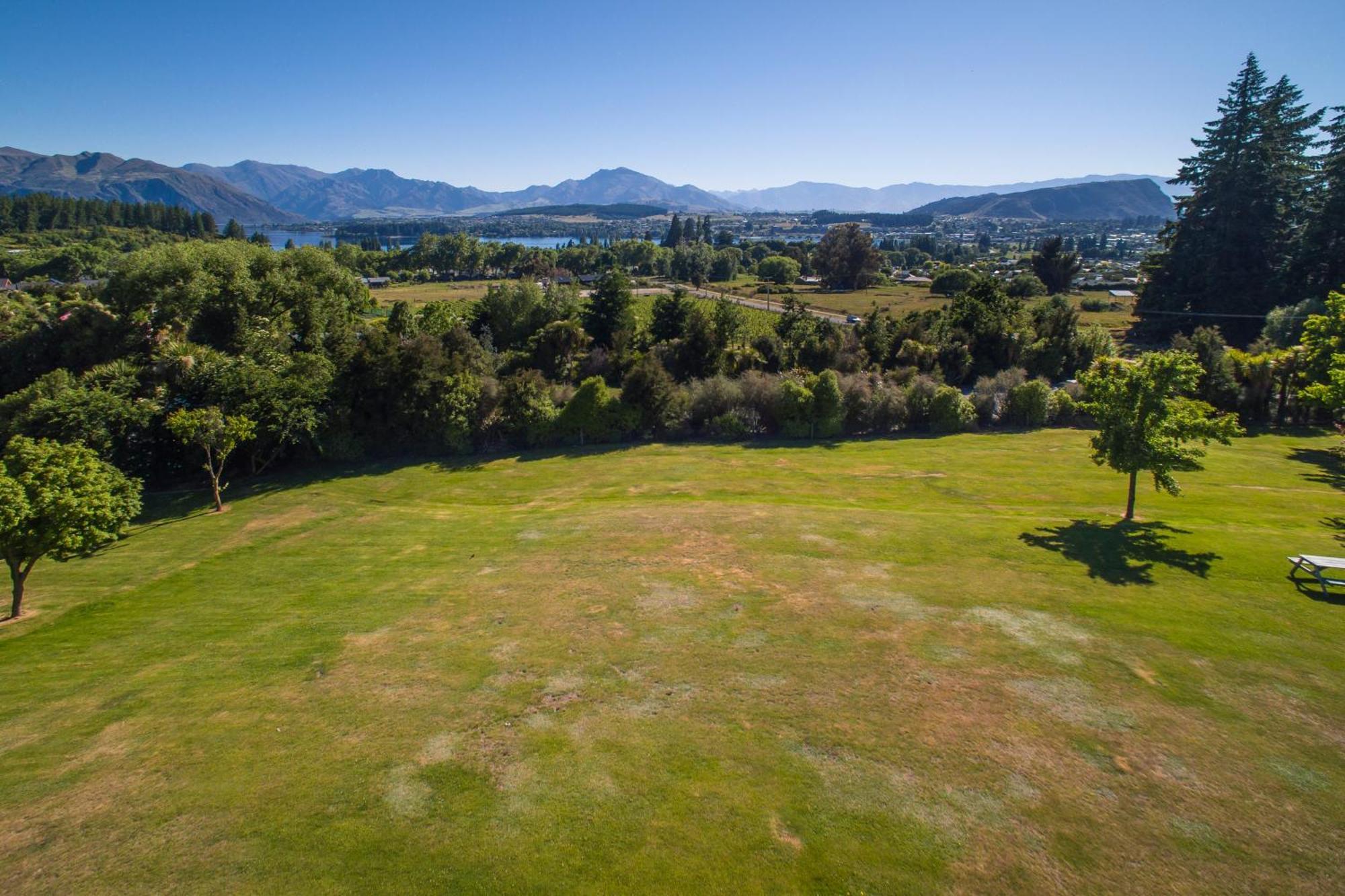 Wanaka Top 10 Holiday Park Exterior photo