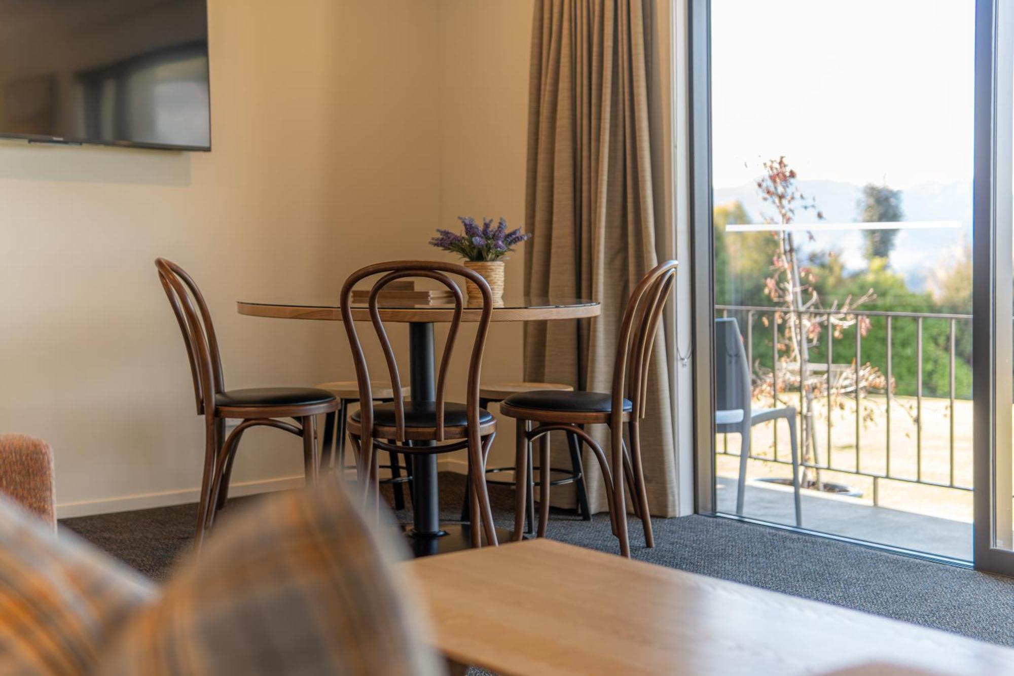 Wanaka Top 10 Holiday Park Exterior photo